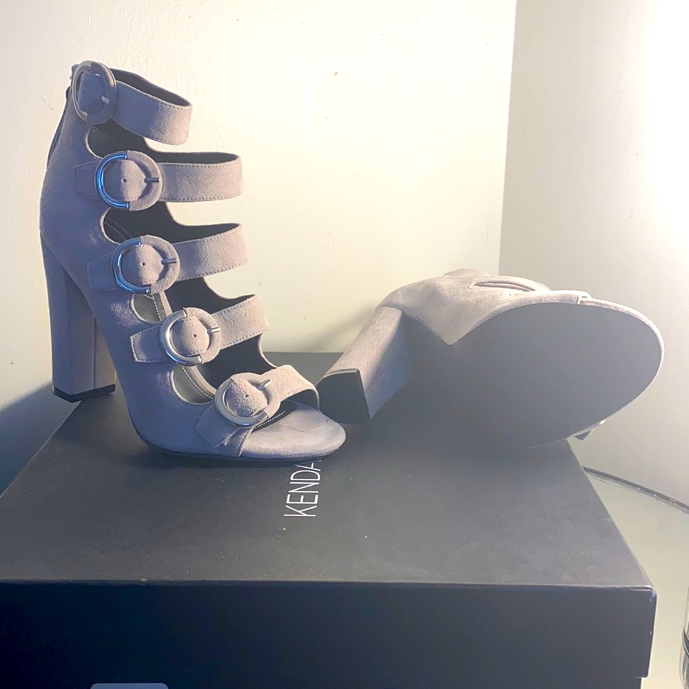 Like new light gray suede caged shoes